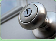 Deal lock fitting